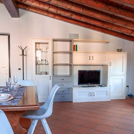 デセンツァーノ・デル・ガルダCasa Marilynアパートメント エクステリア 写真